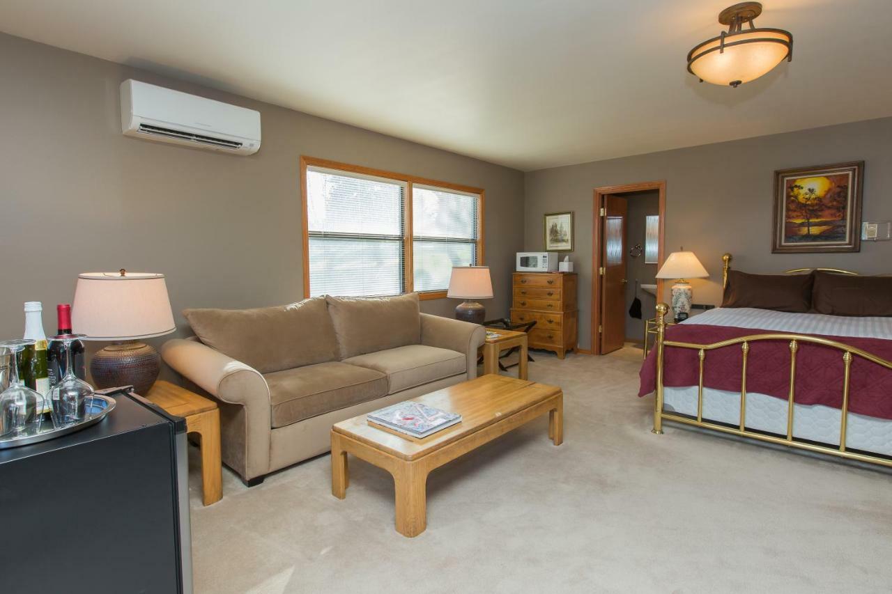 Brookside Bed & Breakfast 胡德里弗 外观 照片